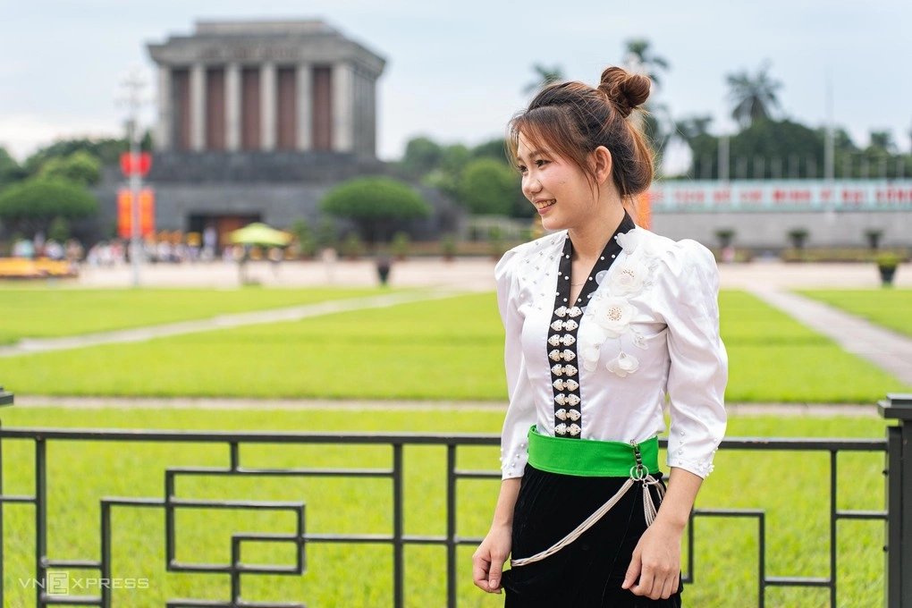 CHỤP ẢNH QT BA ĐÌNH