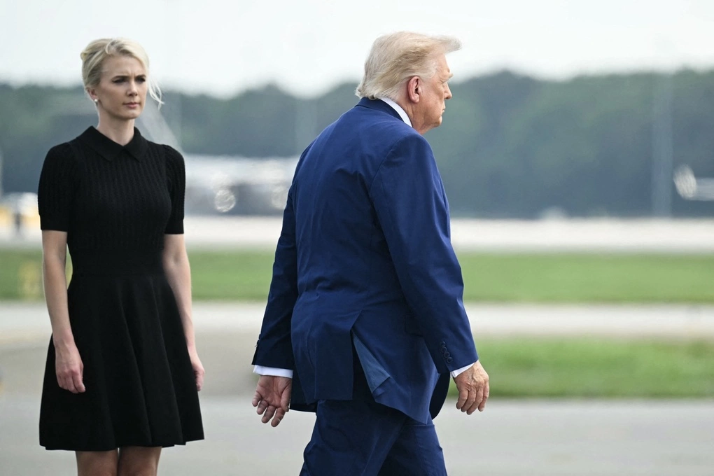 Ô TRUMP